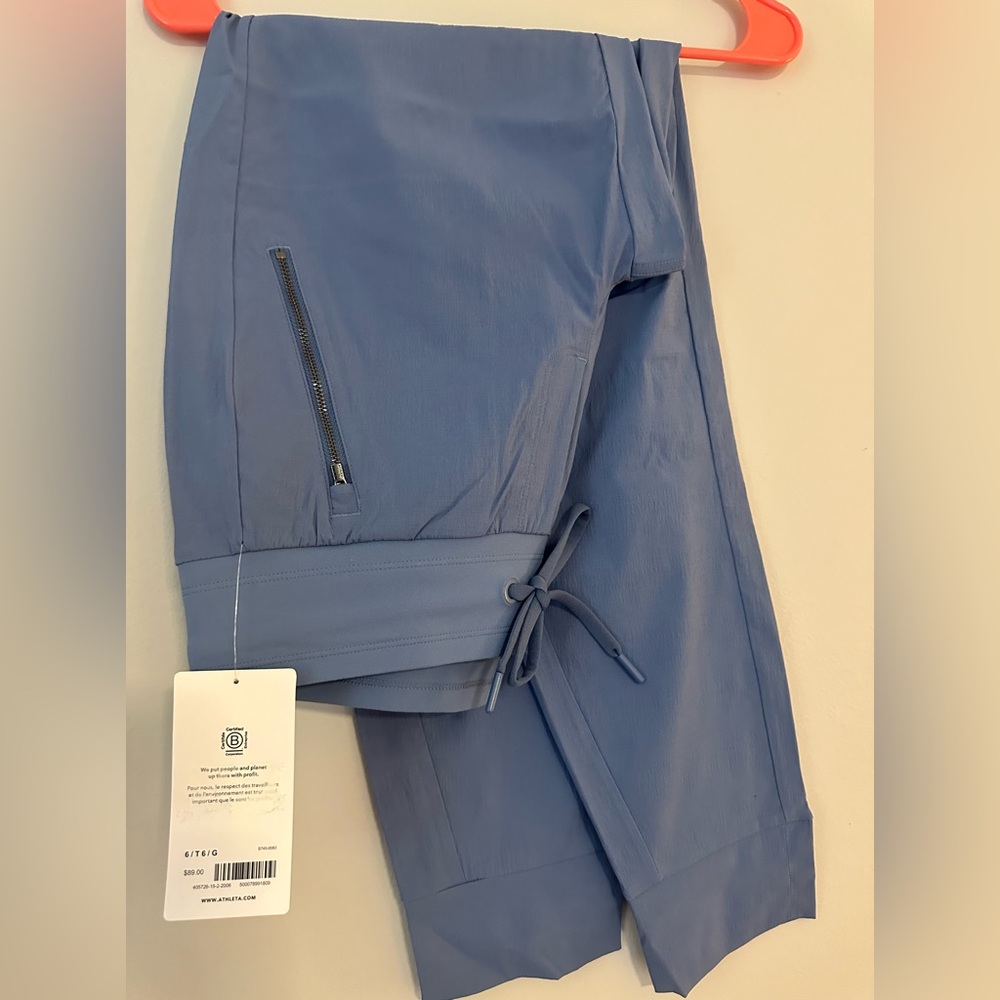 NWT Athleta Trekkie North Jogger size 6Tall blue in color
